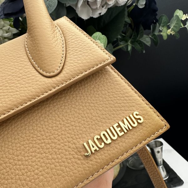 JACQUEMUS Le Chiquito Medium Leather Bag