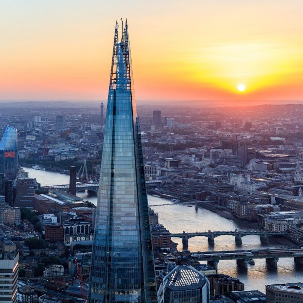 STAY AT SHANGRI-LA THE SHARD + DINNER & £500 SPENDING MONEY! (+£4K INSTANTS)