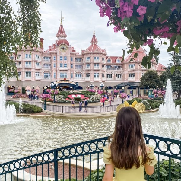 DISNEYLAND HOTEL FOR 4! 5* STAY FOR 3 DAYS + INSTANT WINS