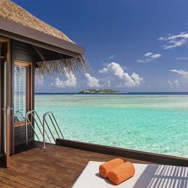 MALDIVES WINTER SUN! 5* HOLIDAY OR £3,000 + £10K INSTANTS!